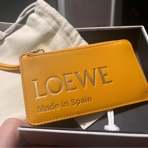 Loewe NIB embossed sunflower coin card holder spring 2024 $450 - Picture 1 of 7